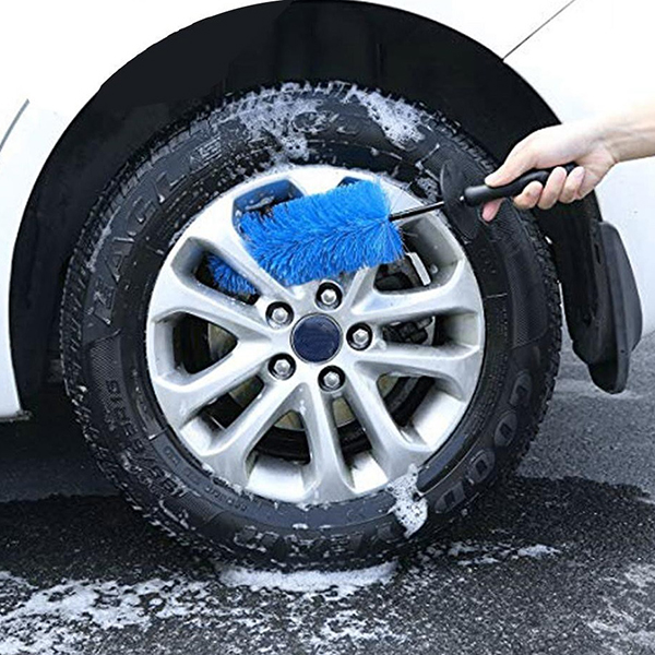 Vệ sinh, tẩy ố lazang xe ô tô bằng dung dịch cao cấp
