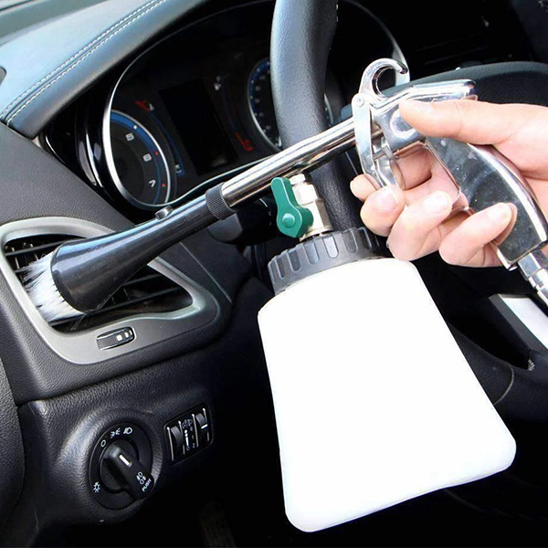 Vệ sinh nội thất ô tô - Dịch vụ chuyên nghiệp làm hài lòng mọi khách hàng