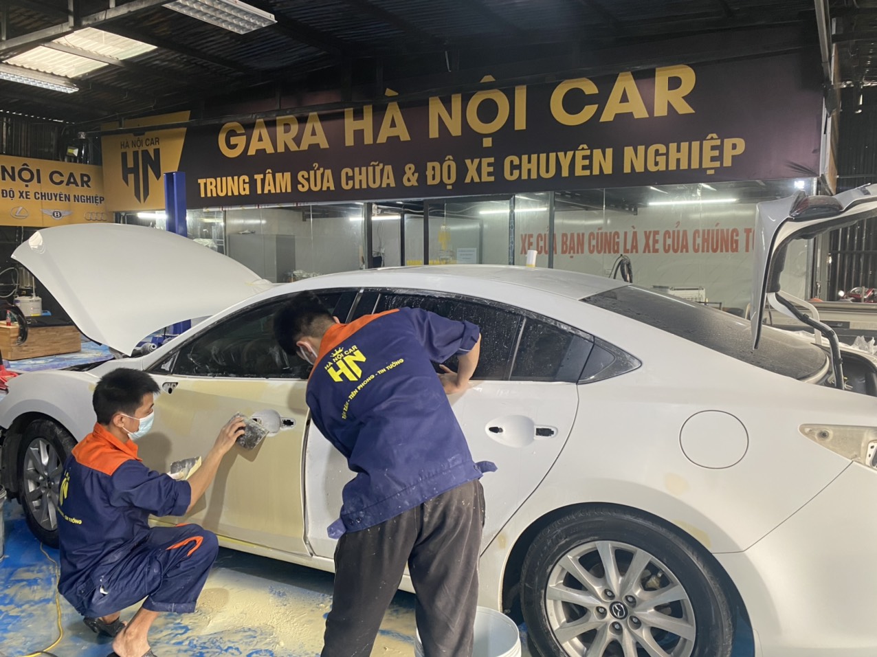 Sơn Đổi Màu Ô Tô Chuyên Nghiệp Giá Rẻ - Lấy Ngay Trong Ngày